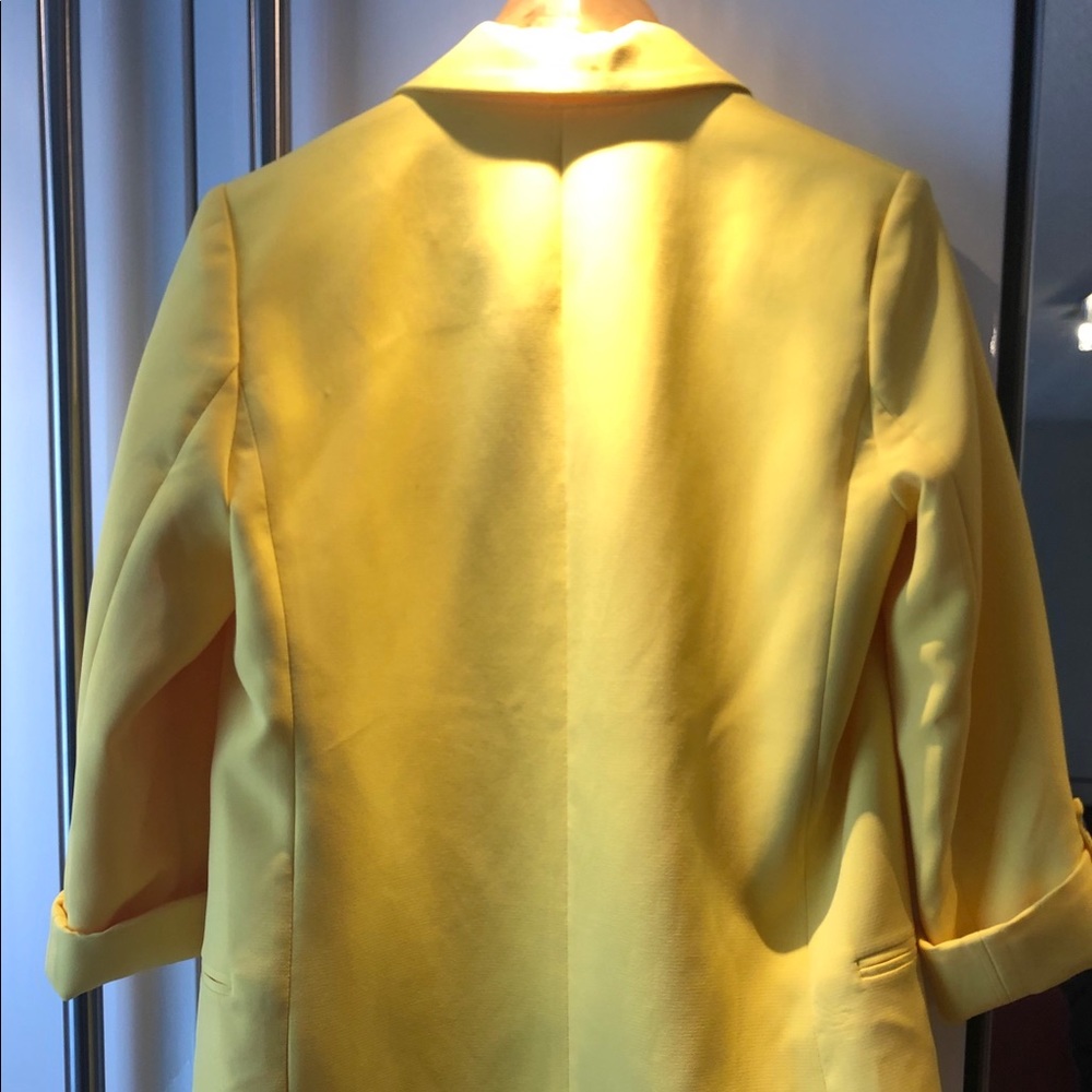 Blazer - Picture 3 of 3